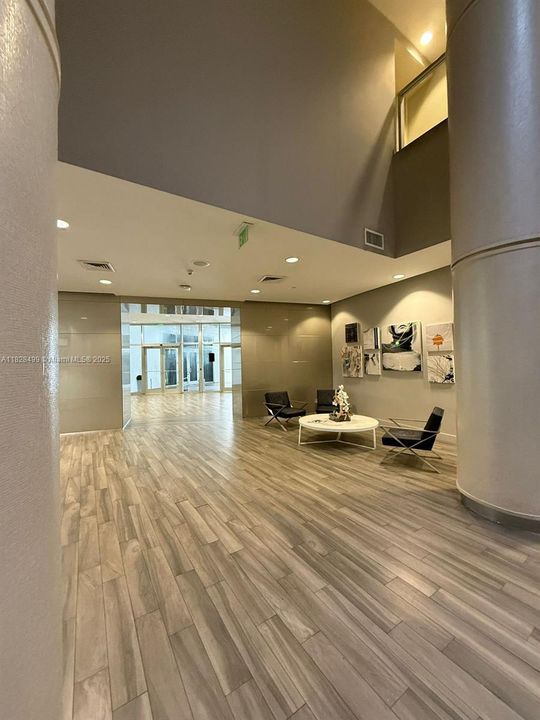 На продажу: $249,000 (0 спален, 1 ванн, 508 Квадратных фут)