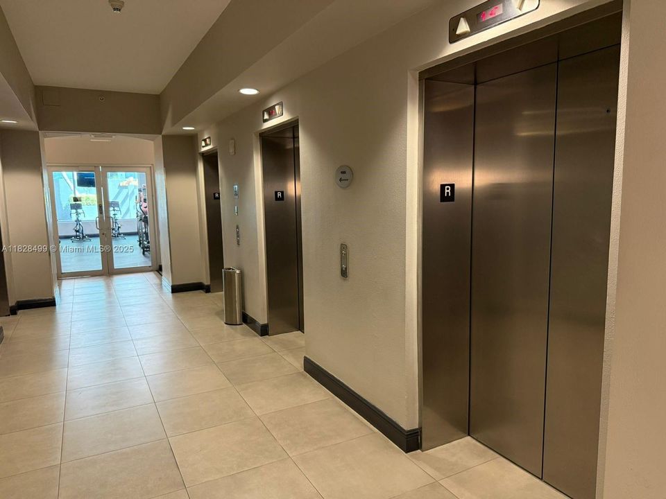 На продажу: $249,000 (0 спален, 1 ванн, 508 Квадратных фут)