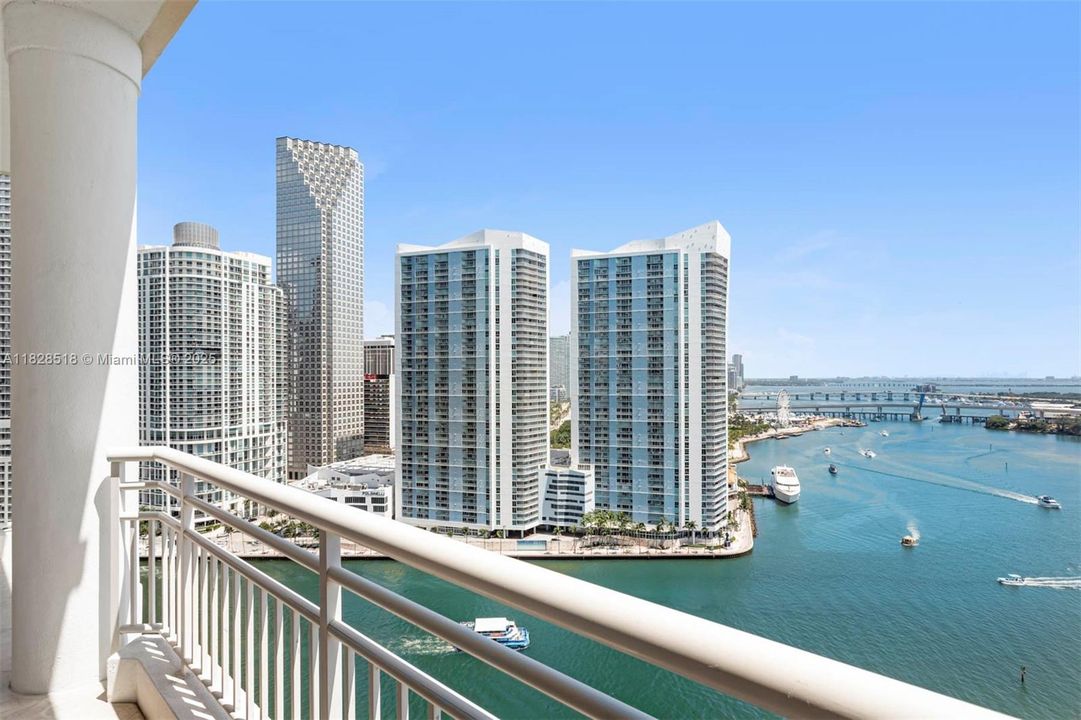 For Sale: $750,000 (1 beds, 1 baths, 780 Square Feet)