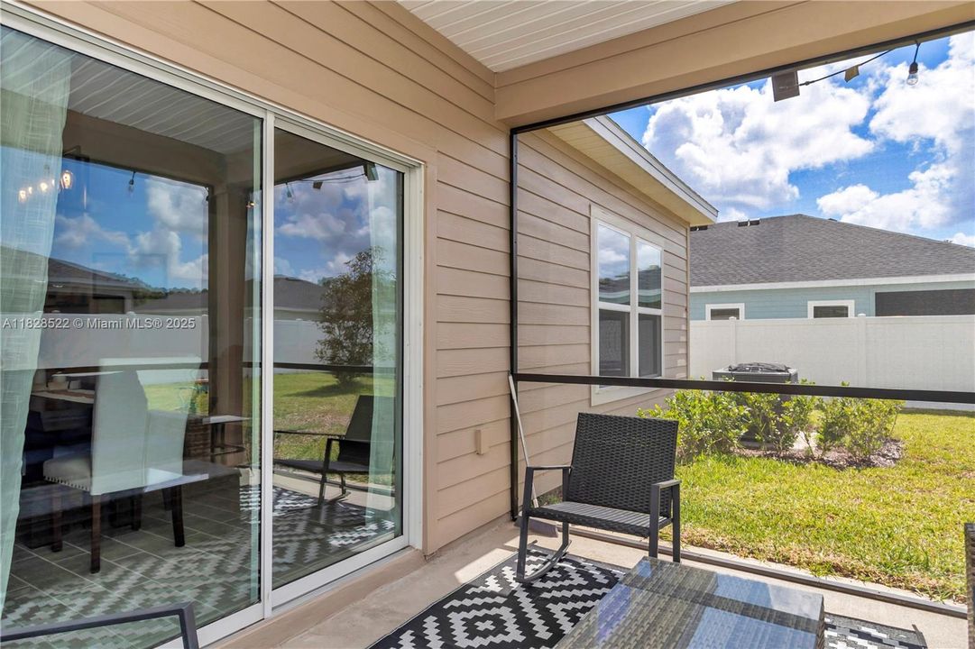 For Sale: $320,000 (3 beds, 2 baths, 1548 Square Feet)