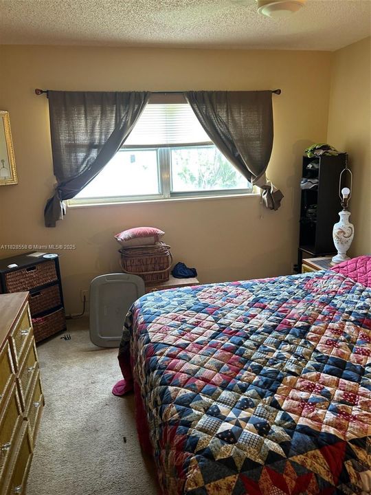 For Sale: $69,500 (1 beds, 1 baths, 640 Square Feet)