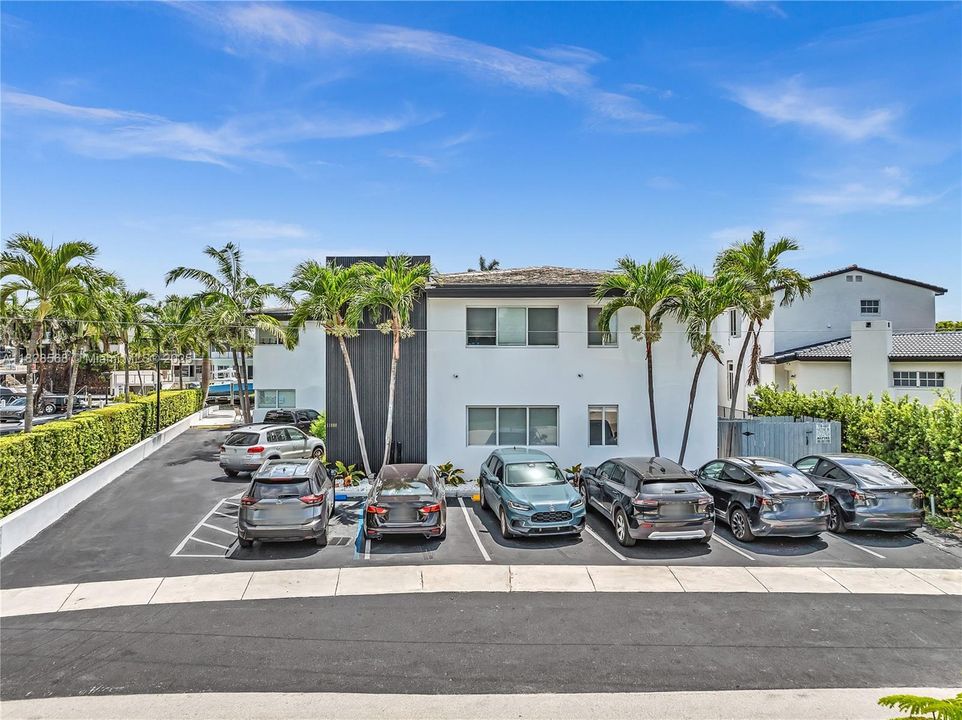 На продажу: $6,500,000 (0 спален, 0 ванн, 0 Квадратных фут)