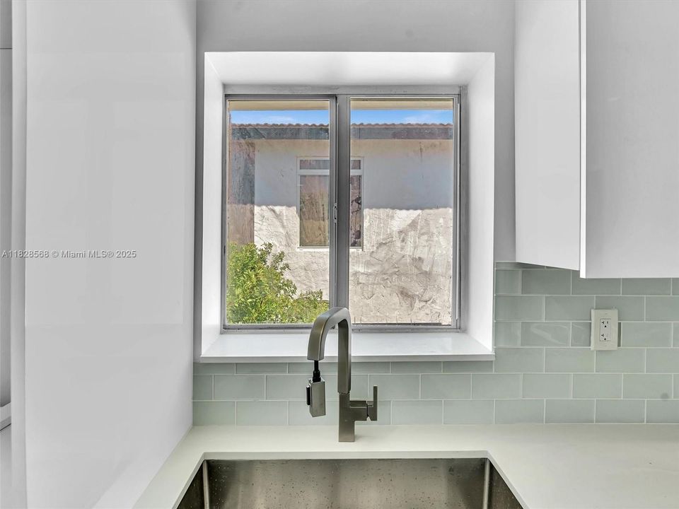 На продажу: $6,500,000 (0 спален, 0 ванн, 0 Квадратных фут)