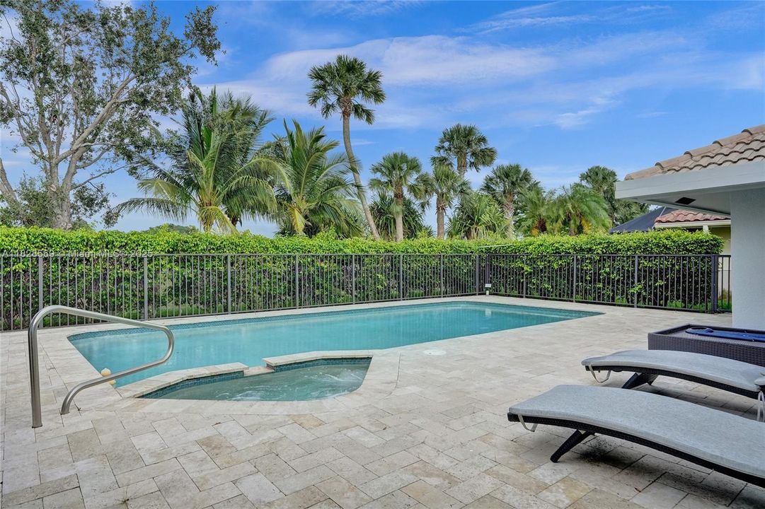 Недавно продано: $1,250,000 (3 спален, 3 ванн, 2287 Квадратных фут)