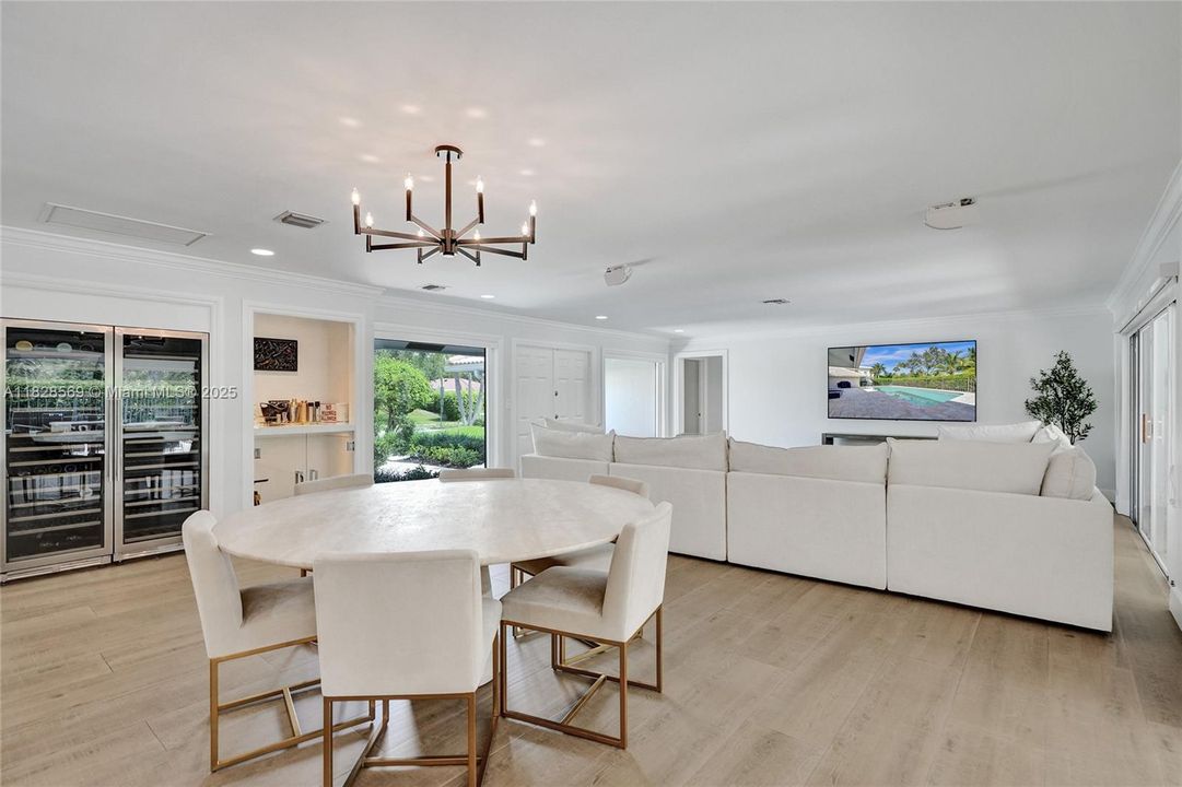 Недавно продано: $1,250,000 (3 спален, 3 ванн, 2287 Квадратных фут)