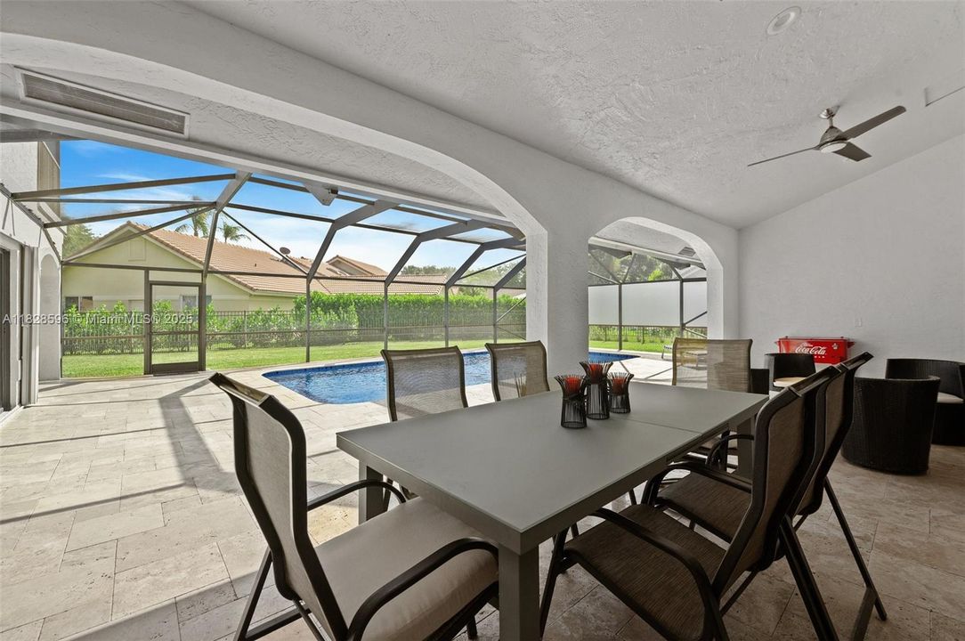 Recently Sold: $1,350,000 (5 beds, 5 baths, 4299 Square Feet)