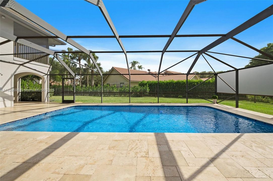 Recently Sold: $1,350,000 (5 beds, 5 baths, 4299 Square Feet)