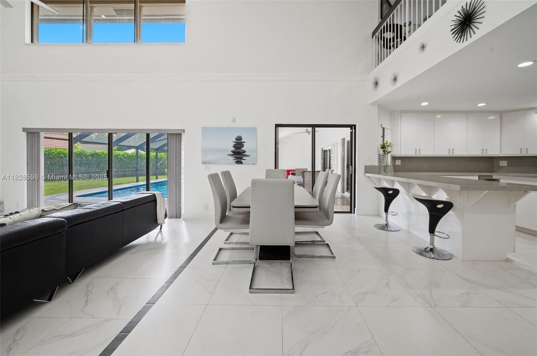 Recently Sold: $1,350,000 (5 beds, 5 baths, 4299 Square Feet)