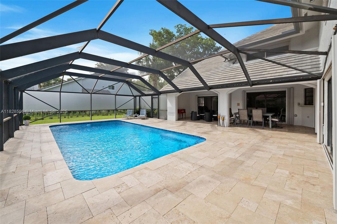 Recently Sold: $1,350,000 (5 beds, 5 baths, 4299 Square Feet)