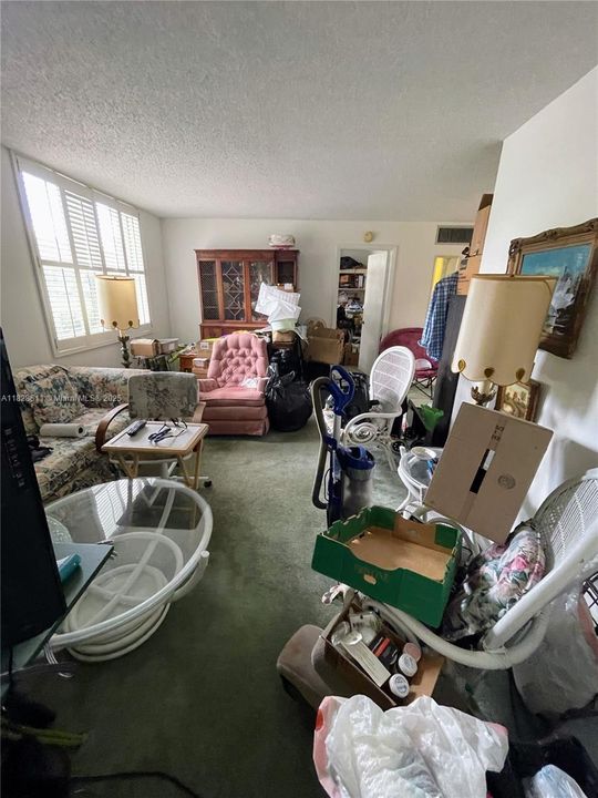 For Sale: $70,000 (2 beds, 2 baths, 950 Square Feet)