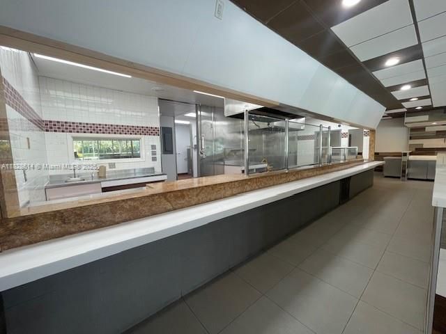 В аренду: $7,408 (0 спален, 0 ванн, 0 Квадратных фут)