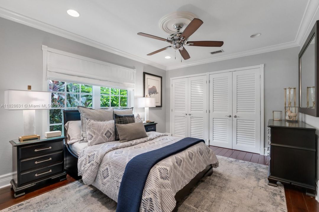 For Sale: $2,999,999 (6 beds, 6 baths, 4694 Square Feet)