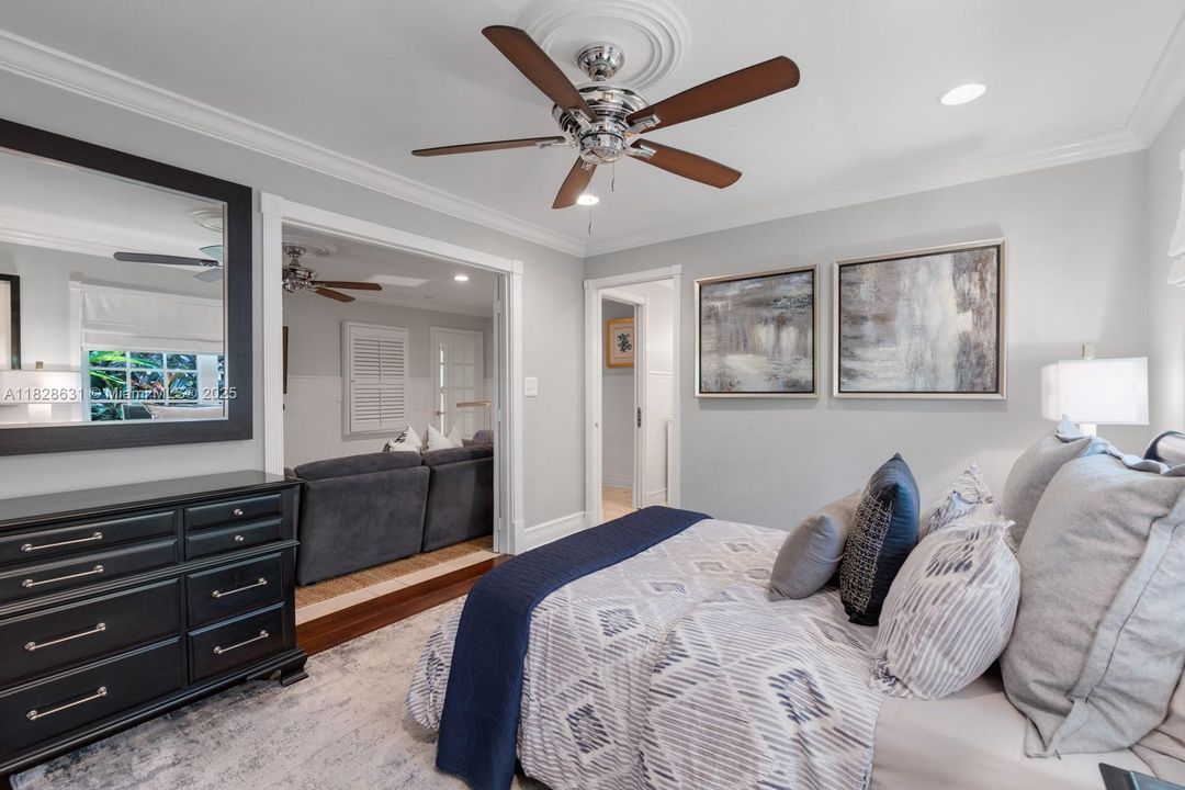 For Sale: $2,999,999 (6 beds, 6 baths, 4694 Square Feet)