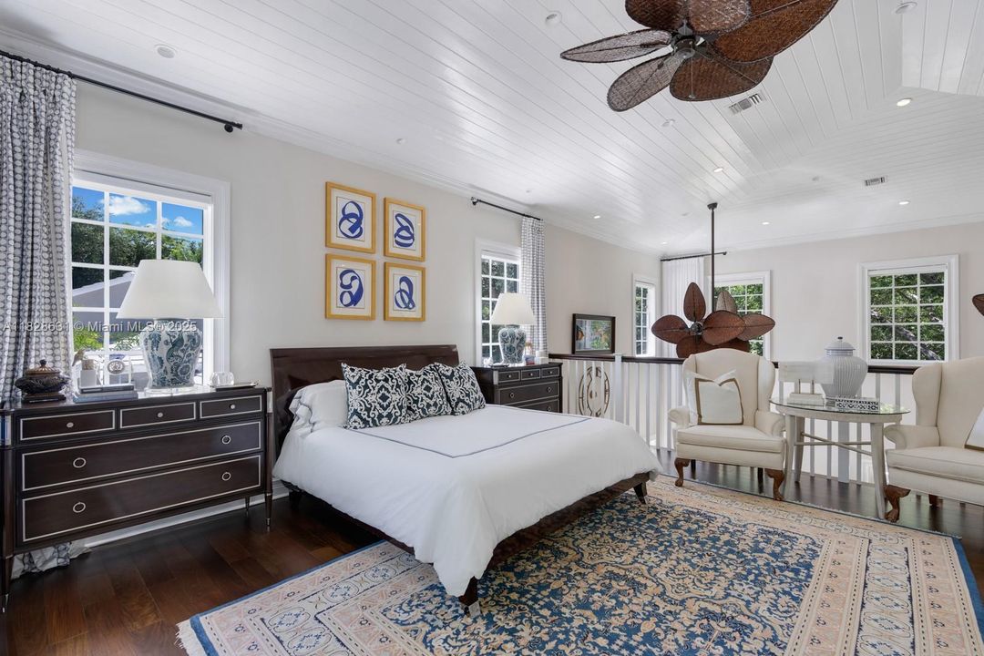 For Sale: $2,999,999 (6 beds, 6 baths, 4694 Square Feet)