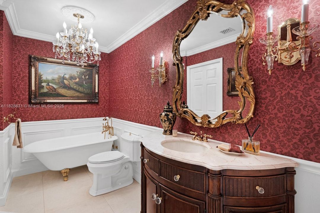 For Sale: $2,999,999 (6 beds, 6 baths, 4694 Square Feet)