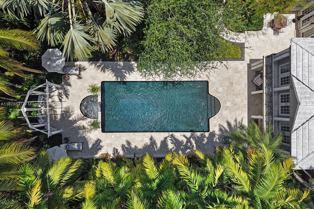 For Sale: $2,999,999 (6 beds, 6 baths, 4694 Square Feet)