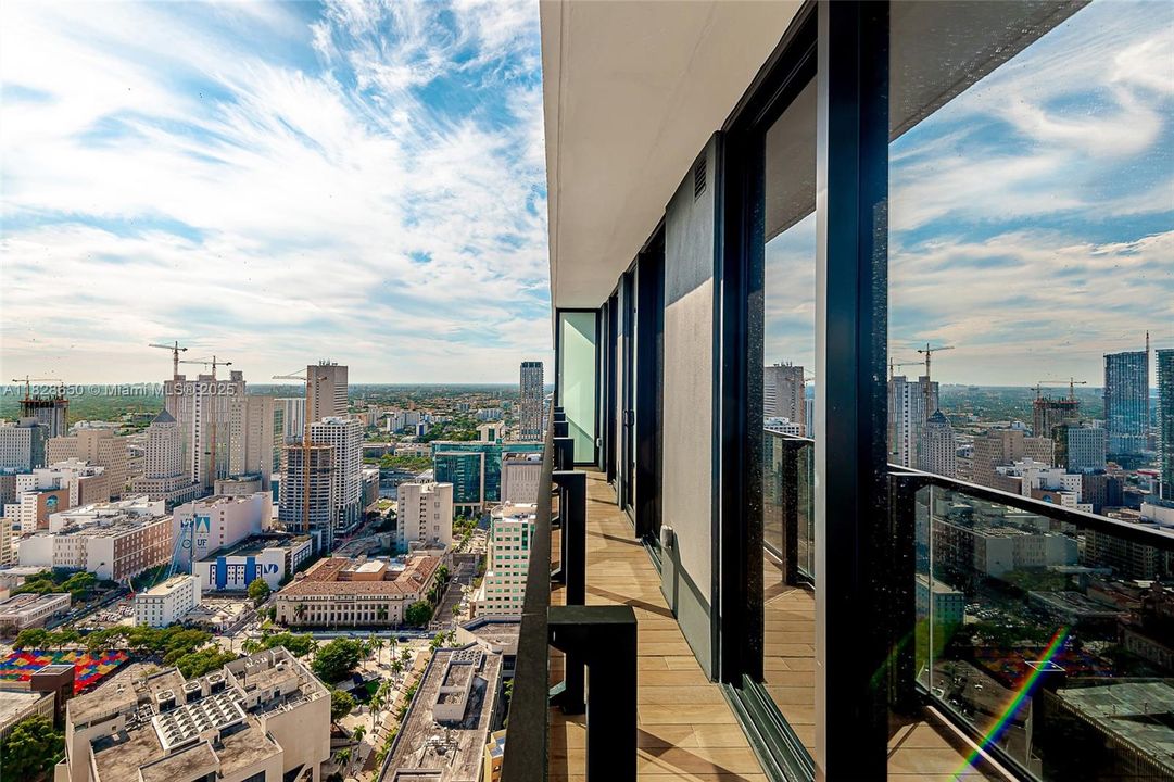 En Venta: $1,399,000 (3 camas, 3 baños, 1043 Pies cuadrados)