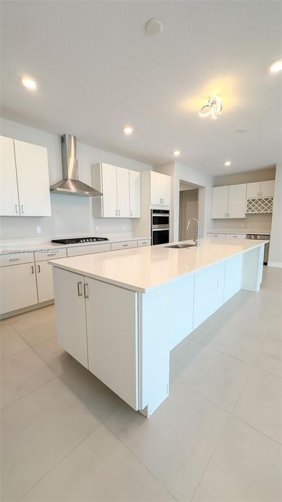 Recently Sold: $1,239,000 (3 beds, 2 baths, 2468 Square Feet)