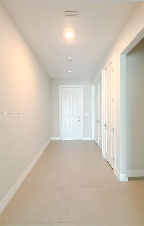 Recently Sold: $1,239,000 (3 beds, 2 baths, 2468 Square Feet)