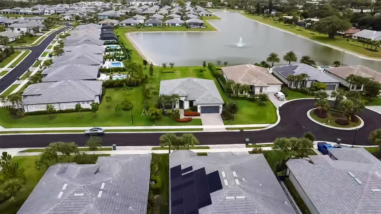 Recently Sold: $1,239,000 (3 beds, 2 baths, 2468 Square Feet)