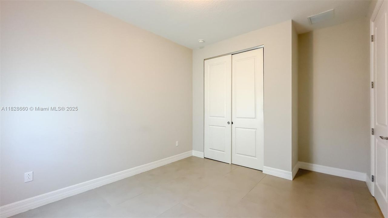 Recently Sold: $1,239,000 (3 beds, 2 baths, 2468 Square Feet)