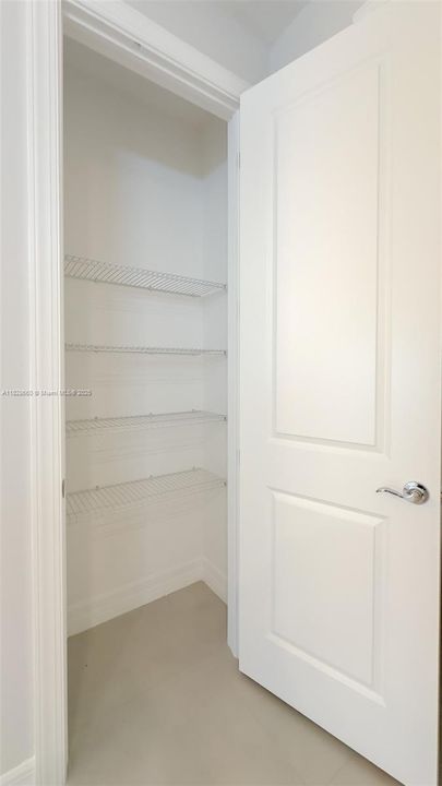 Recently Sold: $1,239,000 (3 beds, 2 baths, 2468 Square Feet)