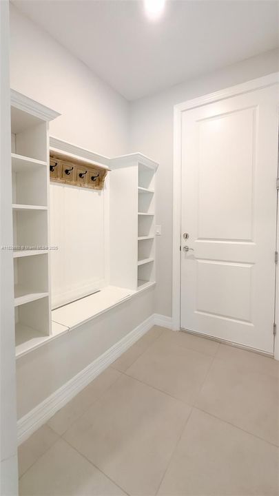 Recently Sold: $1,239,000 (3 beds, 2 baths, 2468 Square Feet)