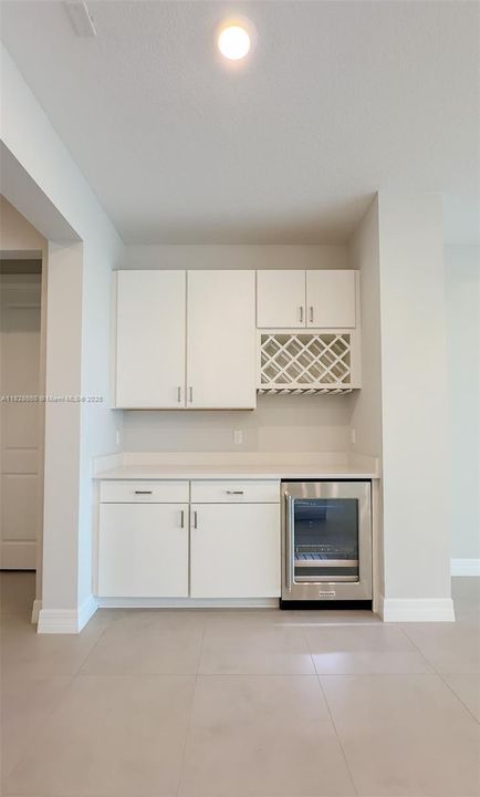 Recently Sold: $1,239,000 (3 beds, 2 baths, 2468 Square Feet)