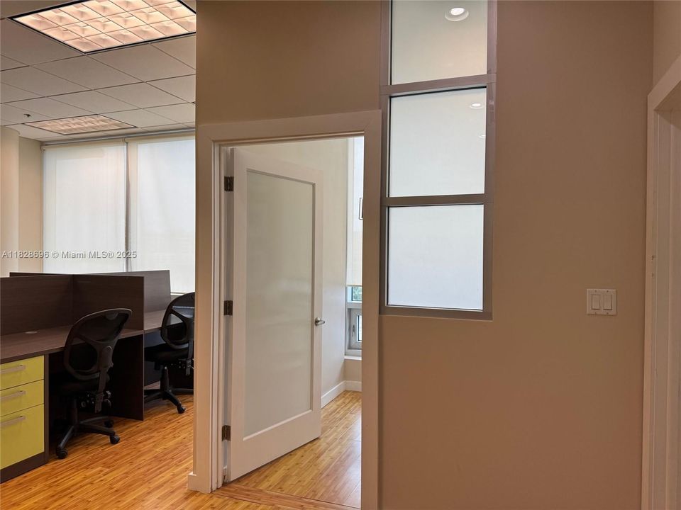 最近售出: $5,100 (0 贝兹, 0 浴室, 0 平方英尺)