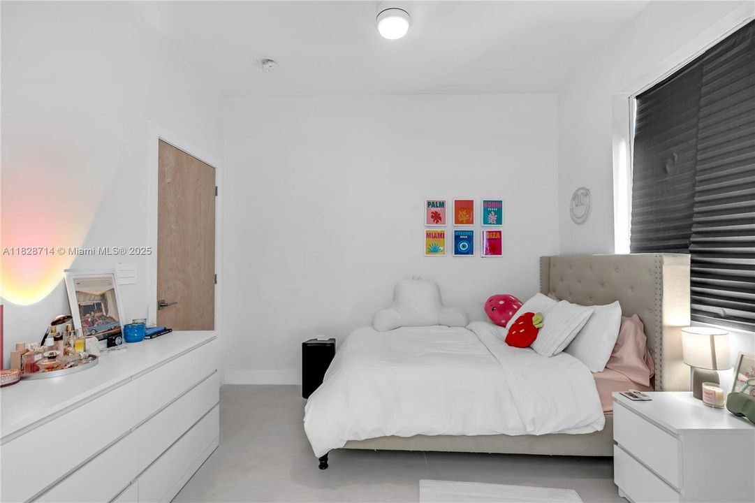 最近租的: $6,000 (4 贝兹, 2 浴室, 2536 平方英尺)