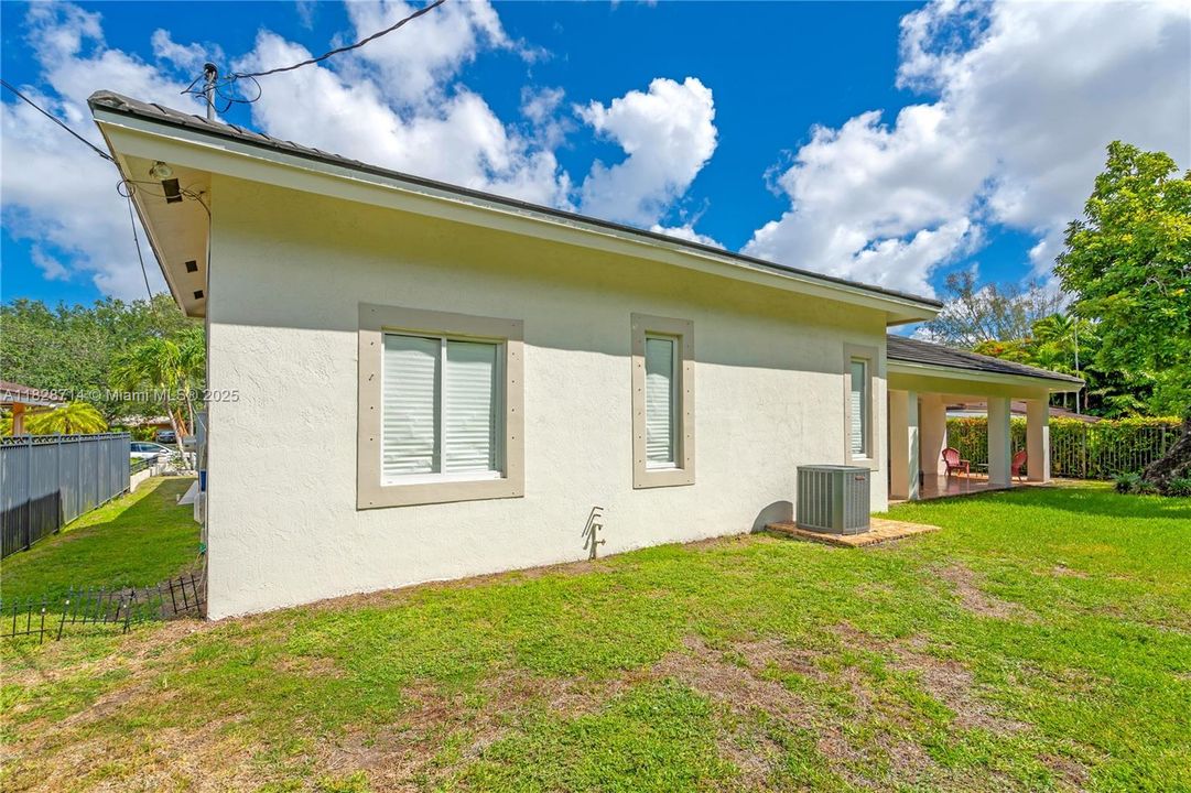 最近租的: $6,000 (4 贝兹, 2 浴室, 2536 平方英尺)