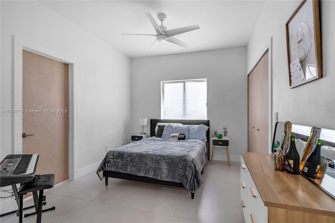 最近租的: $6,000 (4 贝兹, 2 浴室, 2536 平方英尺)