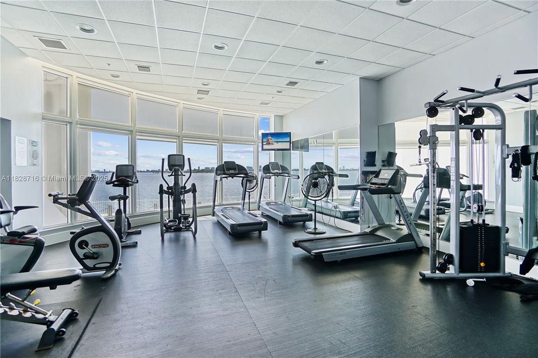 Vendido Recientemente: $845,000 (2 camas, 2 baños, 1400 Pies cuadrados)