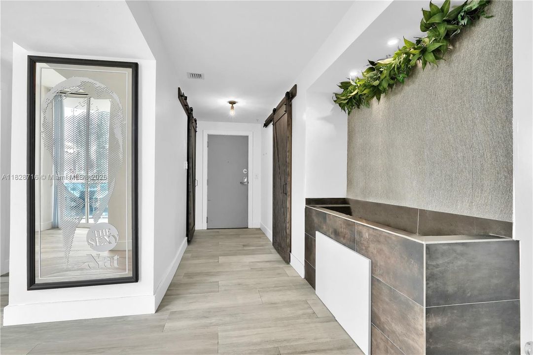 Vendido Recientemente: $845,000 (2 camas, 2 baños, 1400 Pies cuadrados)