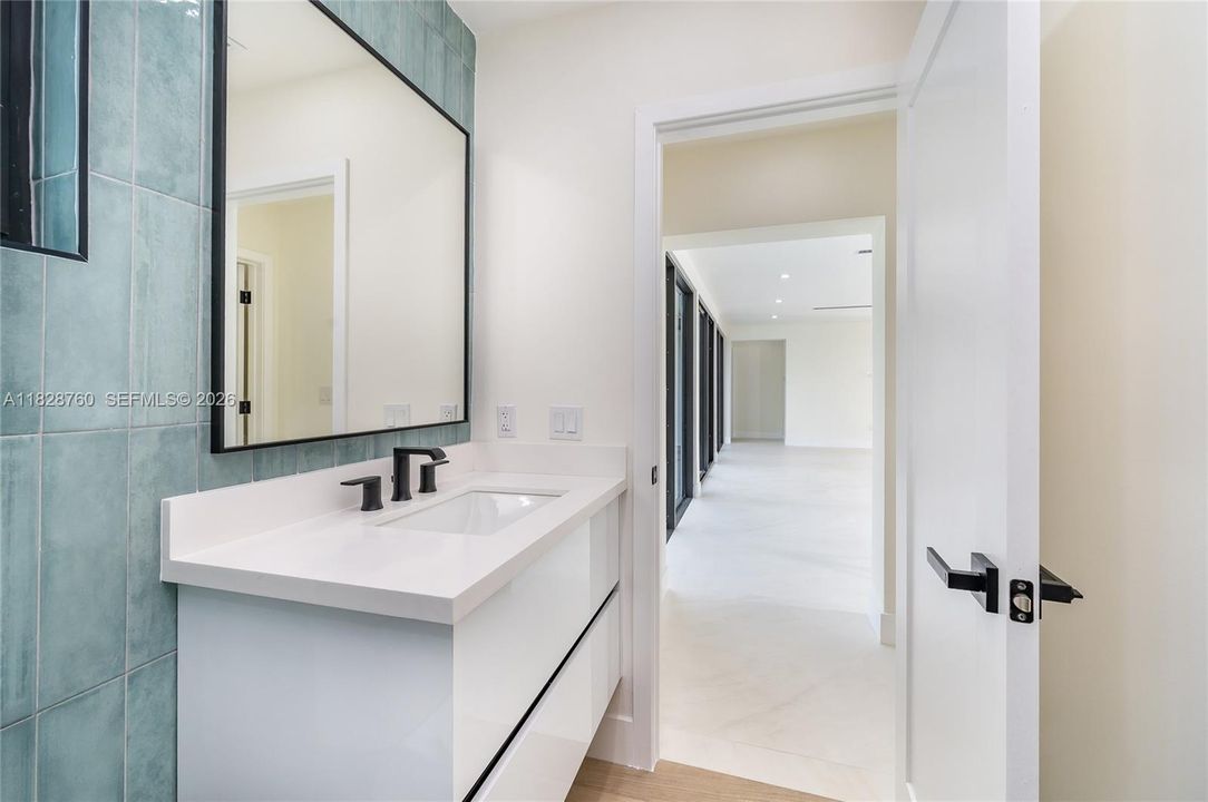 For Sale: $1,997,500 (4 beds, 4 baths, 3043 Square Feet)
