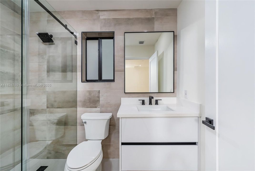 For Sale: $2,289,000 (4 beds, 4 baths, 3796 Square Feet)