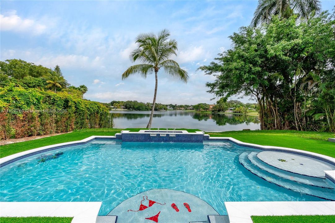 For Sale: $2,289,000 (4 beds, 4 baths, 3796 Square Feet)