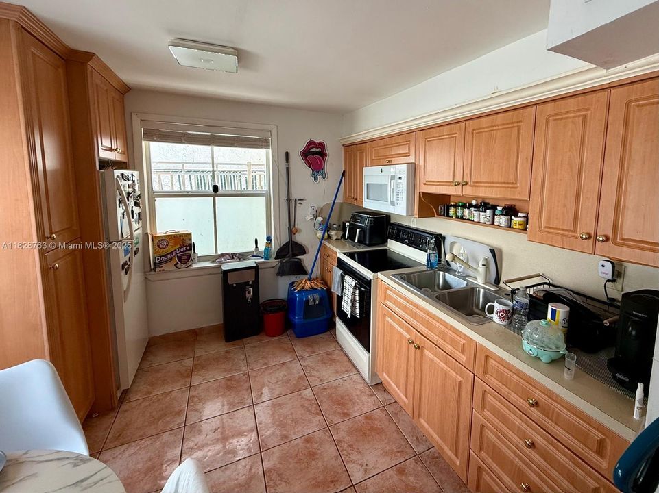 Vendido Recientemente: $200,000 (1 camas, 1 baños, 500 Pies cuadrados)