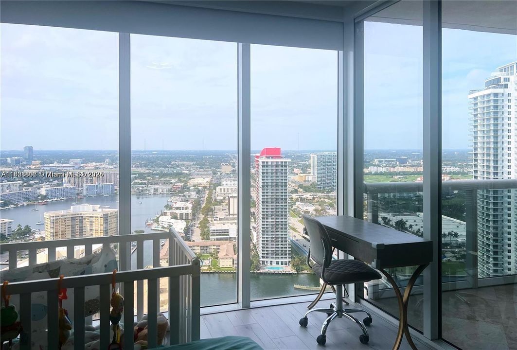 На продажу: $1,225,000 (3 спален, 3 ванн, 1571 Квадратных фут)