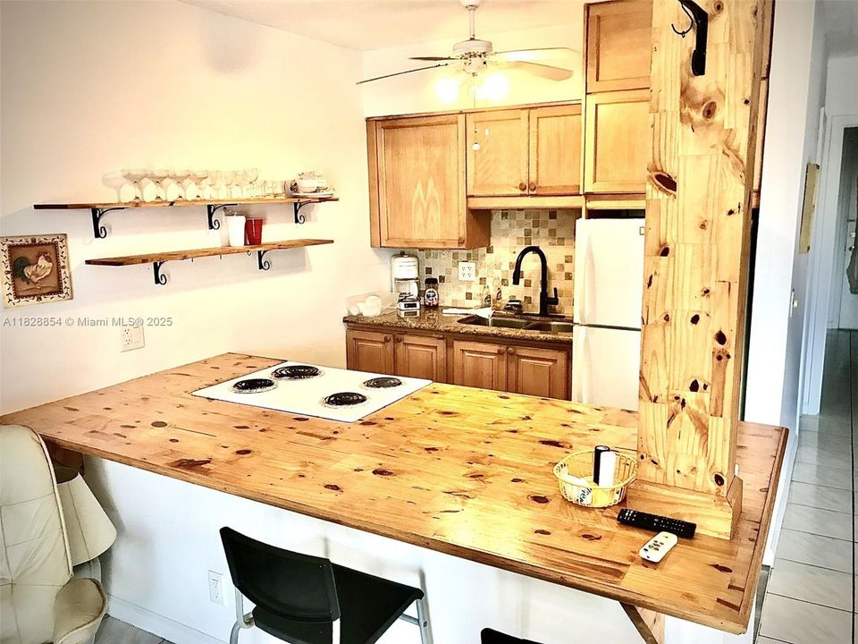 待售: $113,000 (1 贝兹, 1 浴室, 625 平方英尺)