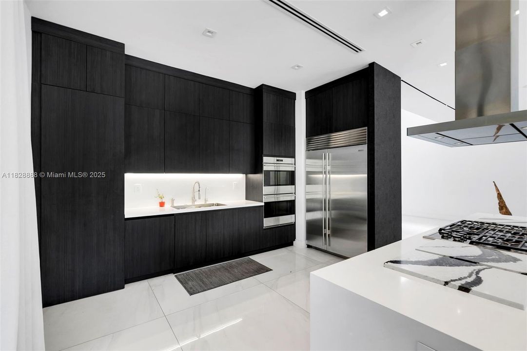 En Venta: $6,495,000 (6 camas, 7 baños, 8088 Pies cuadrados)