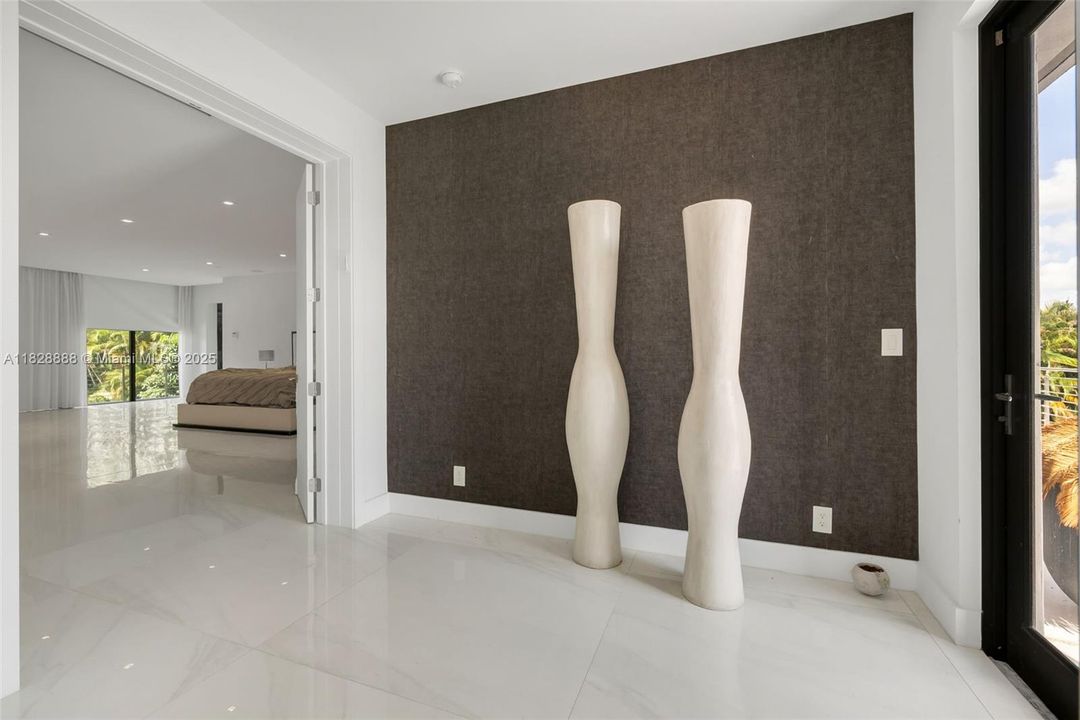 En Venta: $6,495,000 (6 camas, 7 baños, 8088 Pies cuadrados)