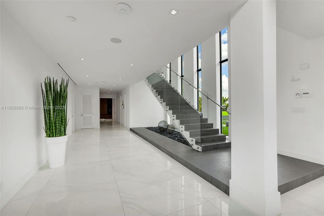 En Venta: $6,495,000 (6 camas, 7 baños, 8088 Pies cuadrados)