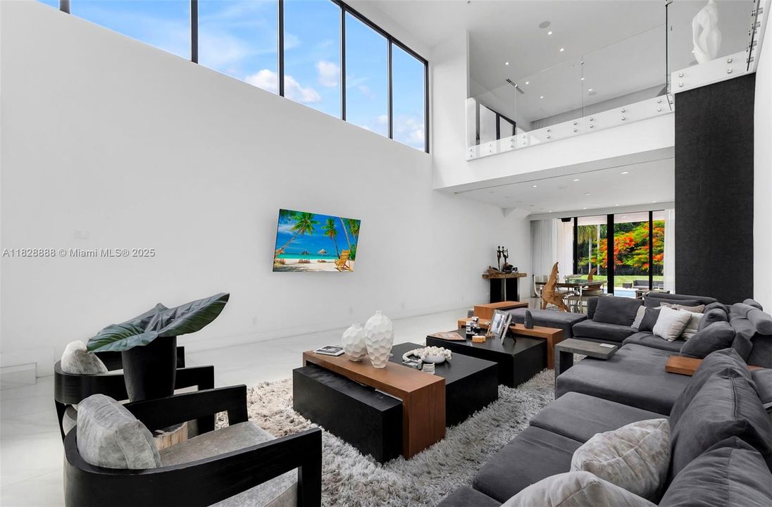 En Venta: $6,495,000 (6 camas, 7 baños, 8088 Pies cuadrados)