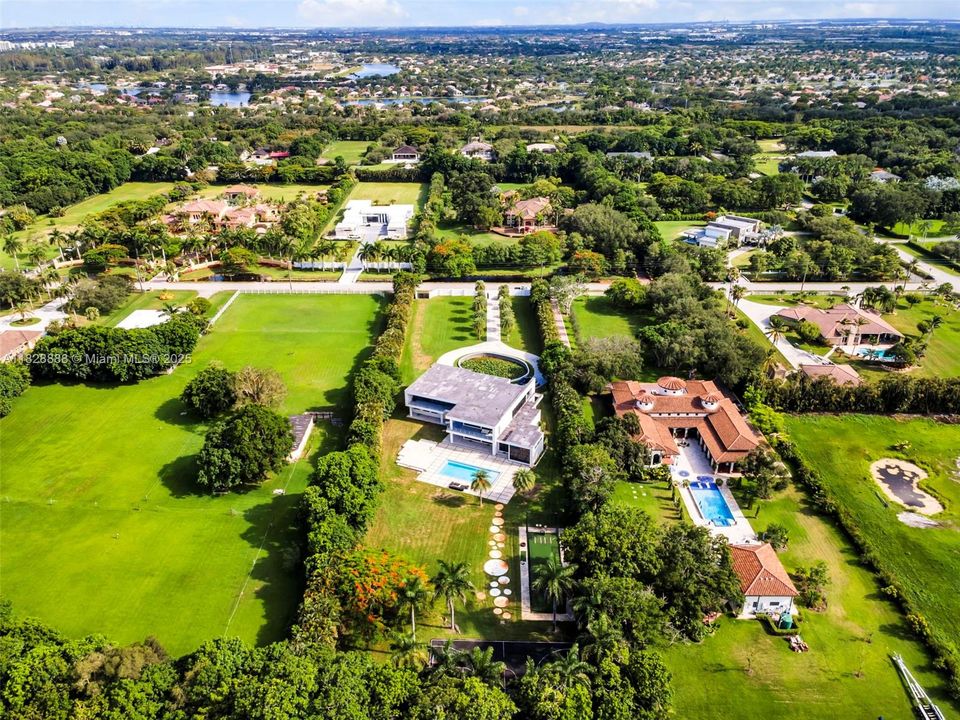 En Venta: $6,495,000 (6 camas, 7 baños, 8088 Pies cuadrados)