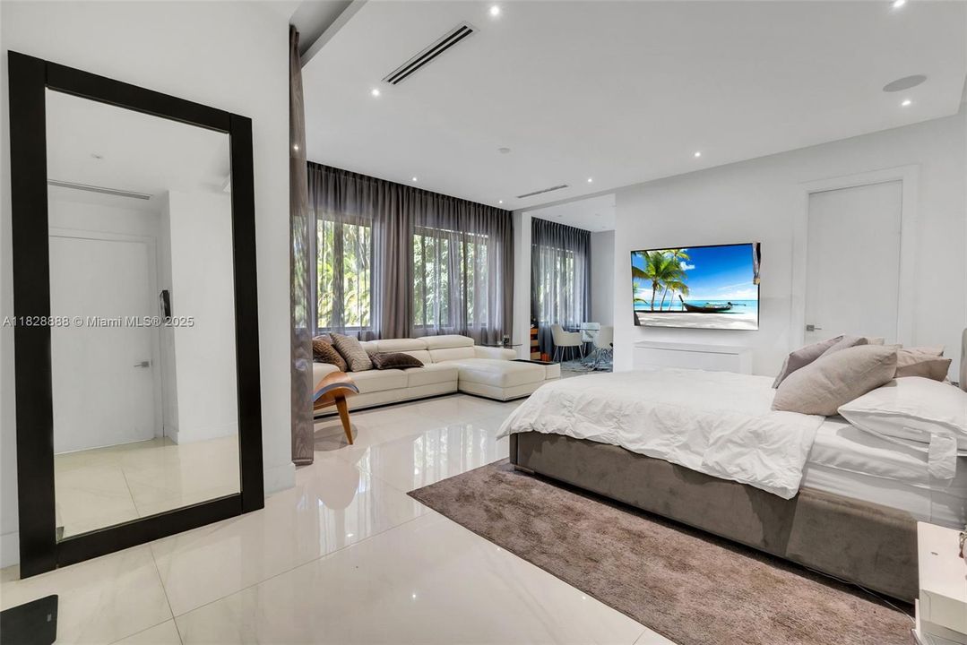 En Venta: $6,495,000 (6 camas, 7 baños, 8088 Pies cuadrados)