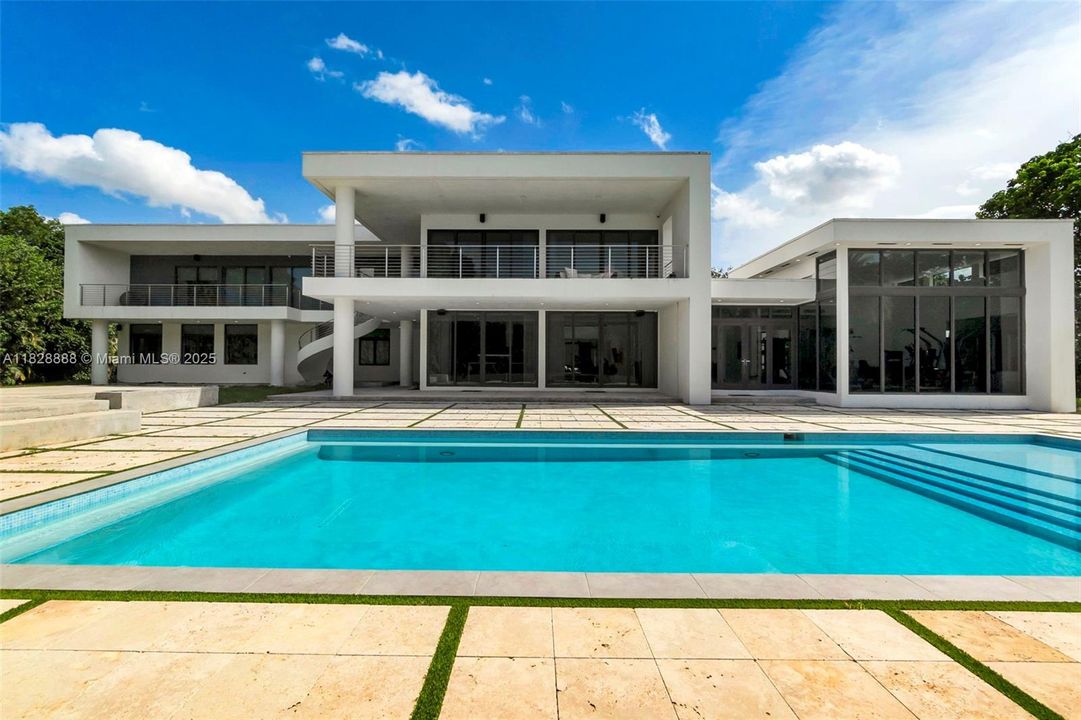 En Venta: $6,495,000 (6 camas, 7 baños, 8088 Pies cuadrados)