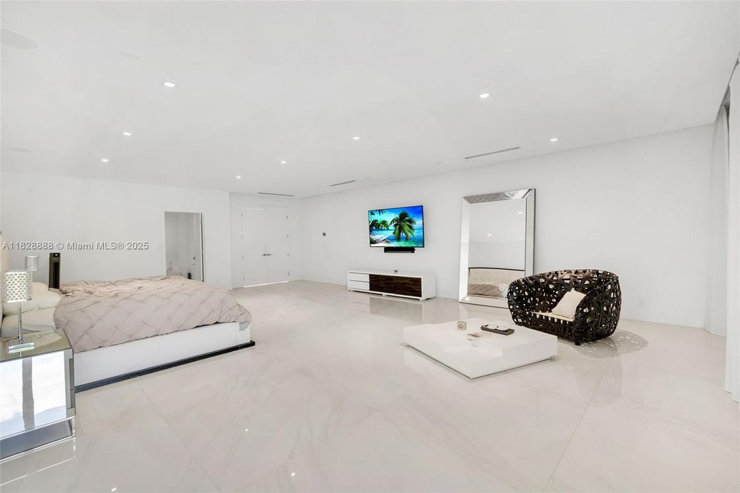 En Venta: $6,495,000 (6 camas, 7 baños, 8088 Pies cuadrados)