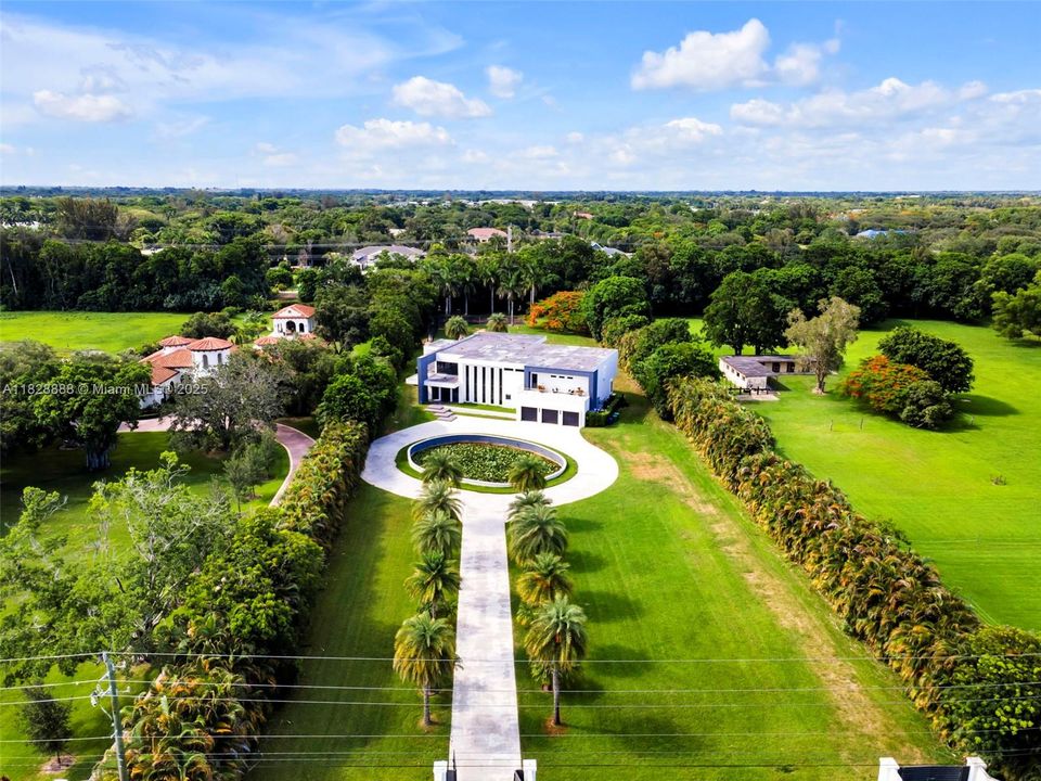 En Venta: $6,495,000 (6 camas, 7 baños, 8088 Pies cuadrados)