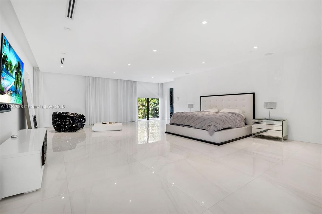 En Venta: $6,495,000 (6 camas, 7 baños, 8088 Pies cuadrados)